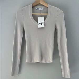 NWT - Zara Light Gray Ribbed Fitted Blouse - Size Medium